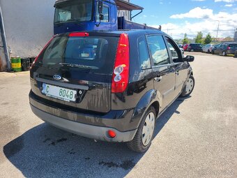Ford Fiesta 1.3i Ambiente,51kw, nová STK - 4