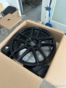 4x alu kola Platin P73 FullBlack 8x18 ET45 114.3 - 4