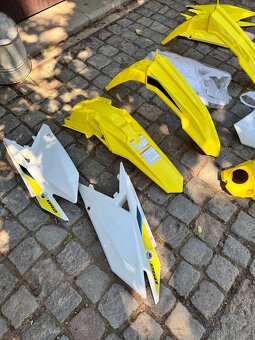 Plasty Suzuki RMZ 2021 - 4