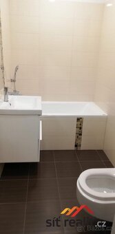 Světlý byt 2+kk/sklep, 44m2+4m2, P3, Žižkov, ul. Biskupcova - 4