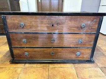 Komoda a truhla k renovaci - 4