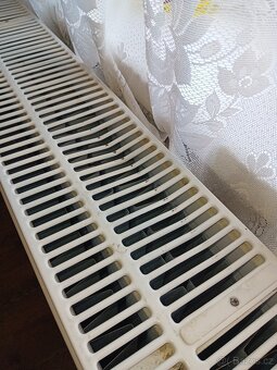 Deskový radiátor AIRFEL VK 33/500/2600, výkon 5405 W - 4