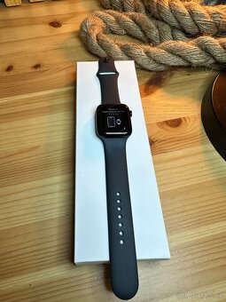 Apple Watch SE(Gen. 2) 44mm - 4