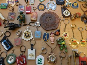 Prodám retro klíčenky. - 4