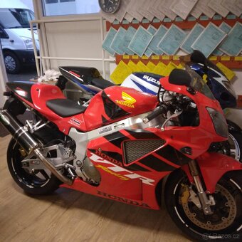 Prodám HONDU VTR 1000 SP1 - 4