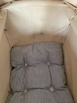 proutěný kočárek pro panenky - 4