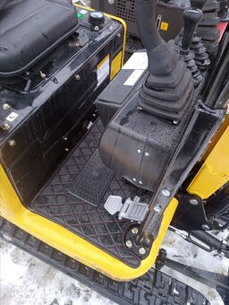 minibagr, pásový bagr, bagřík, rypadlo - 4