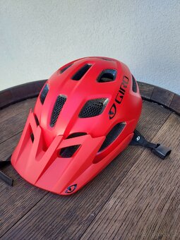 Cyklistická helma Giro Tremor - 4