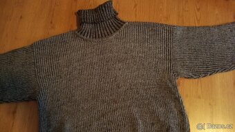 Rolák zn. Triangles, vel. XXL - 4