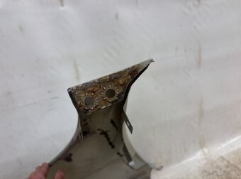 Přední levý blatník Škoda Rapid stříbrná - 4