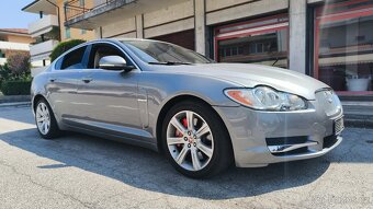 Jaguar XF 3.0 D - 4