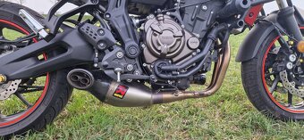 Yamaha MT 07 Tracer, najeto 9000km, výfuk Akrapovič - 4