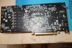 Radeon RX580 ARMOR 8gb - 4