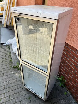 Gastro lednice prosklená 400L - 4
