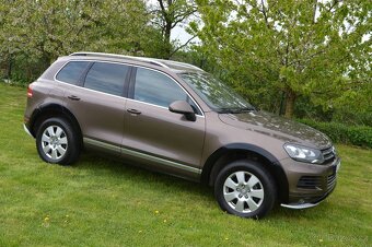 Volkswagen Touareg 3.0TDI ,NAVI ,tažné na 3,5 tuny - 4