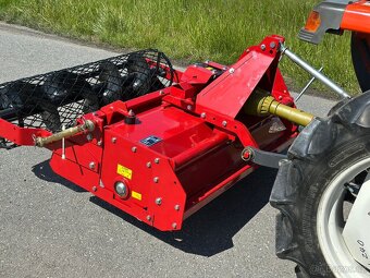 Zakladač trávníků STB - 4