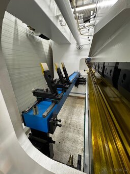 Ohraňovací lis GENUO 60t 2500mm NC - ihned k odběru - 4