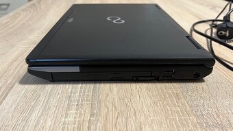 Notebook FUJITSU LifeBook S782 - 4