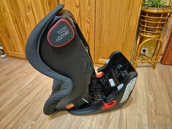 Prodám autosedačku Britax Römer King 2 + zdarma pěnové puzzl - 4
