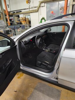 VW Passat 1.9 TDI 77kw bxe - 4