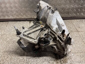 Motor Nissan 1.6i HR16 a další díly - 4