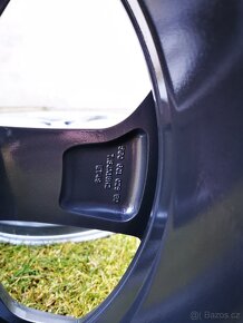 VW Golf GTI Austin - 4