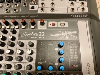 Soundcraft Signature 22 MT - 4