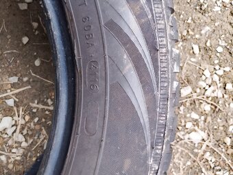 215/55/16 93h Nokian - zimní pneu 2ks - 4