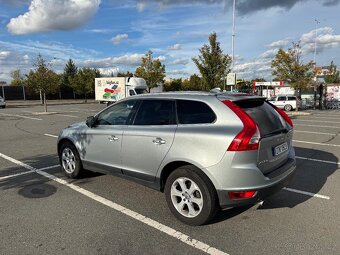 VOLVO XC60 T6 SUMMUM AWD, ACC, DYNAUDIO, NAVIGACE, KEYLESS - 4