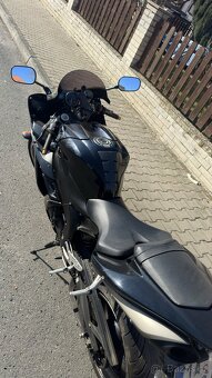Na prodej – Yamaha YZF-R1 (2005), 35 000 km, perfektní stav - 4