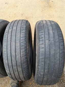 215/65 R17 - 4