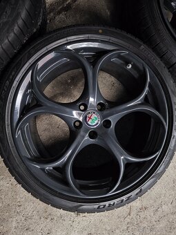 Alu kola 19" Alfa Romeo Giulia Quadrifoglio QV - 4