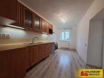 Znojmo - Konice, pronájem bytu 3+1, 65 m2, nezařízený - byt - 4