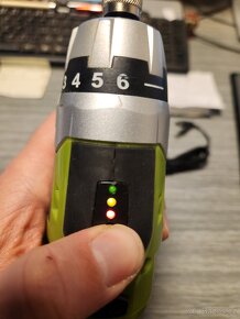Prodám Aku vrtací šroubovák 3,6V Li-ion EXTOL CRAFT 402114 - 4