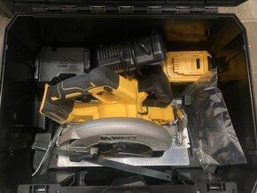 Akumulátorová sada Combo 18V XR DeWALT DCK421P3T - 4