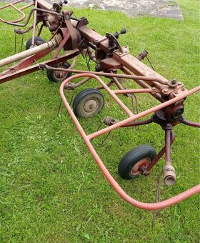 Prodám tažený obraceč sena KUHN GT+ náhon - 4
