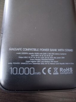 MAGSAFE, magnetická bezdrátova powerbanka 10.000 Ah - 4