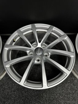 Alu Audi 5x112 17” 4K0601025 - 4