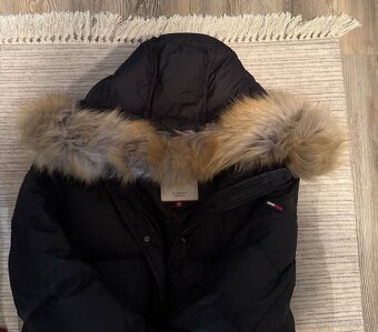 Dámský zimní péřový kabát Tommy Hilfiger M - 4