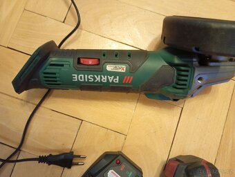 Úhlová aku bruska Parkside - 4