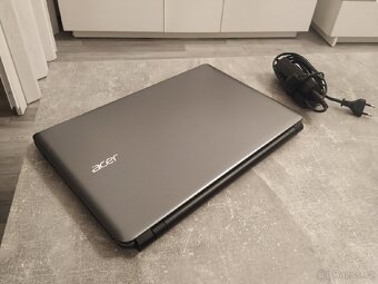 Acer Aspire E1-572G - 4