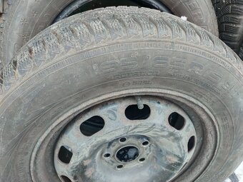 Prodám zimní pneu 15 i 16 vzorek 4,5 až 6,5 mm - 4
