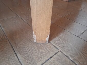 Rozkládací stůl a 6x židle - 4