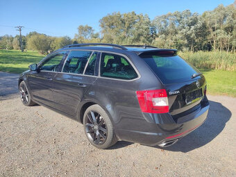 Škoda Octavia Combi 2,0 TDI 135kW RS - 4