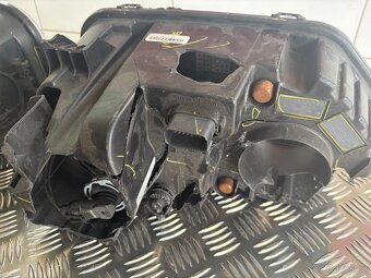 Světla Challenger - 4