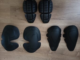 Chrániče kolen a kyčlí a ramen - 4