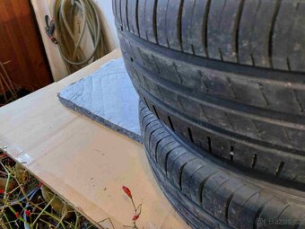 Prodám Pneu 195/65 R15 - 4