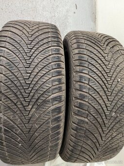 235/45 R18 - 4