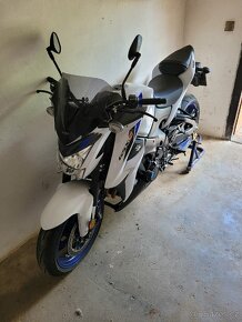 Suzuki gsx s 1000 - 4
