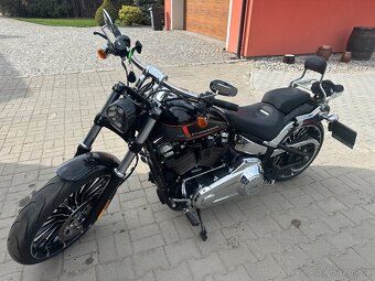 Harley Davidson Breakout 117 - 4